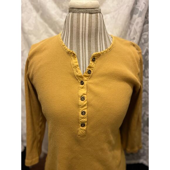 Mustard Yellow Dressbarn M ribbed top - Picture 2 of 5